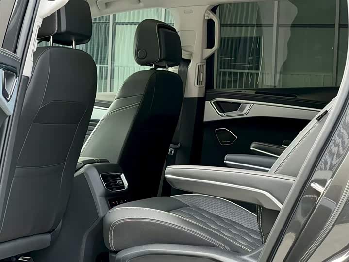 Фото 12 - Volkswagen Talagon