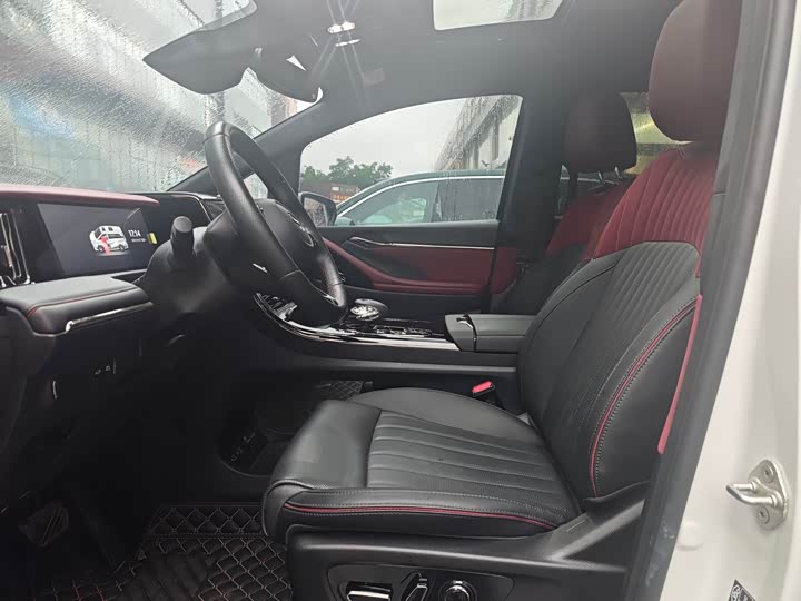 Фото 9 - GAC Trumpchi M8