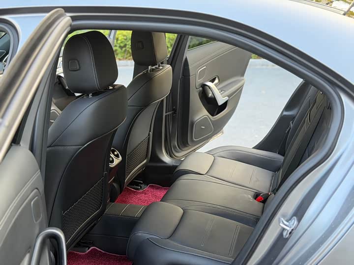 Фото 12 - Mercedes-Benz A-Class AMG