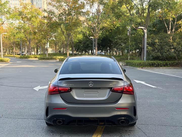 Фото 15 - Mercedes-Benz A-Class AMG