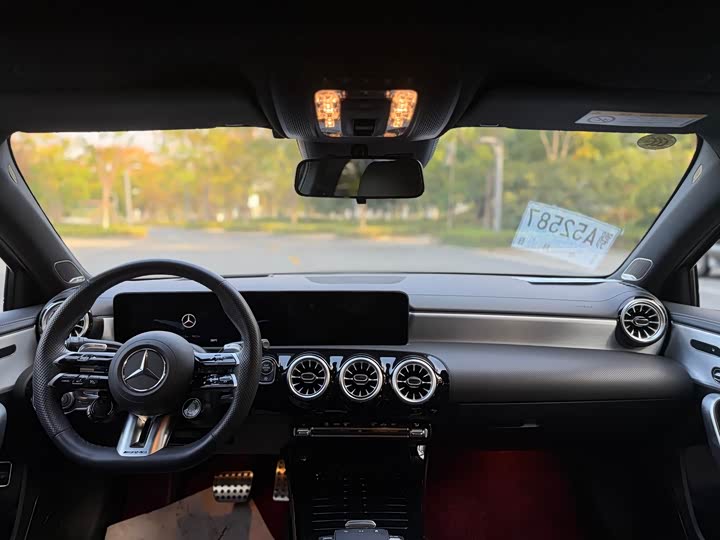 Фото 8 - Mercedes-Benz A-Class AMG