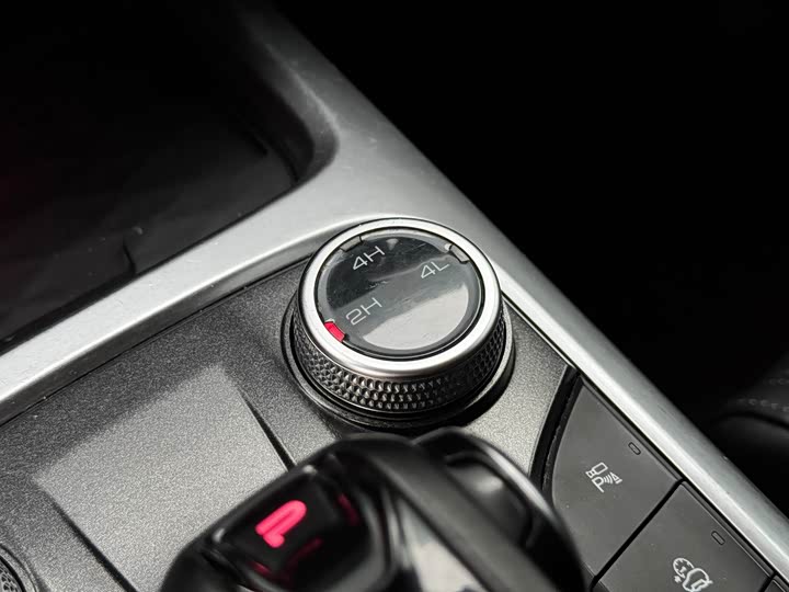 Фото 12 - Tank 300