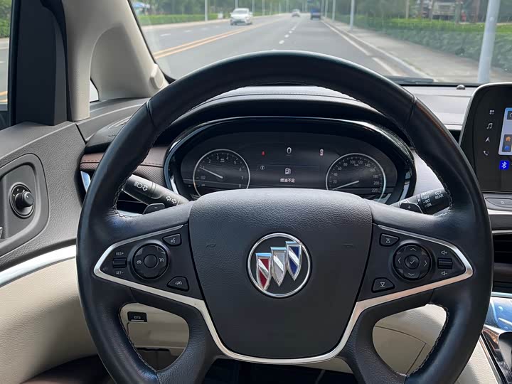 Фото 12 - Buick GL8 ES