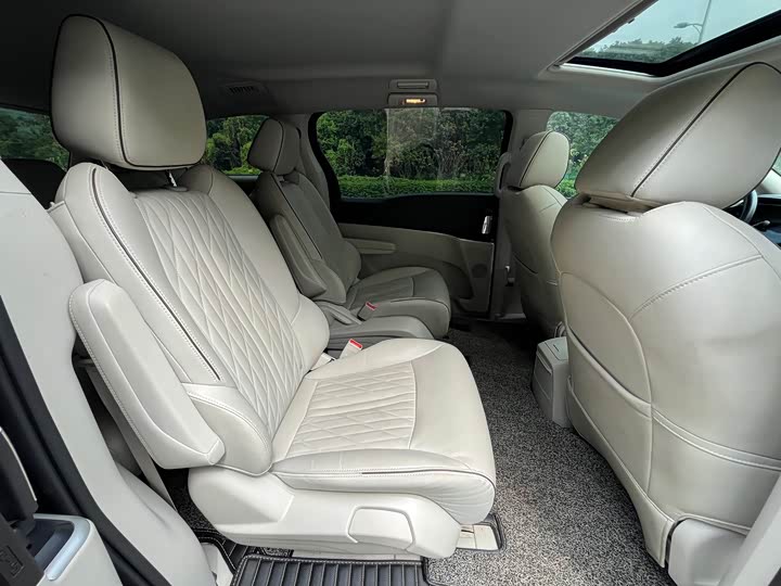 Фото 16 - Buick GL8 ES