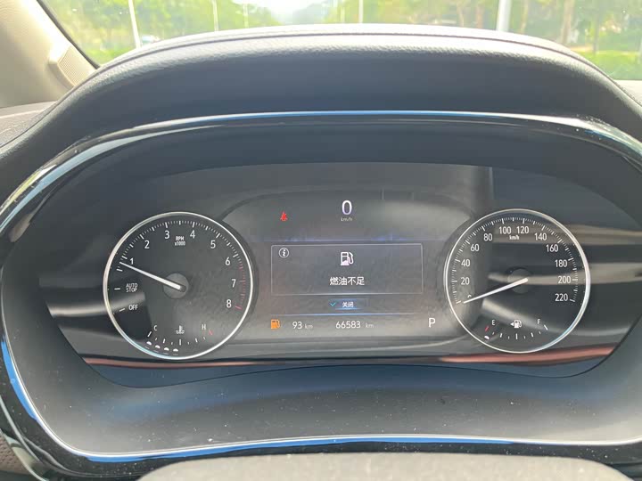 Фото 20 - Buick GL8 ES