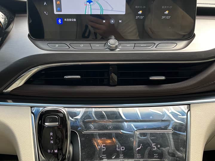 Фото 9 - Buick GL8 ES