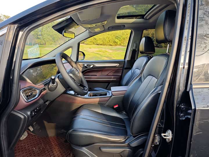 Фото 4 - GAC Trumpchi M6