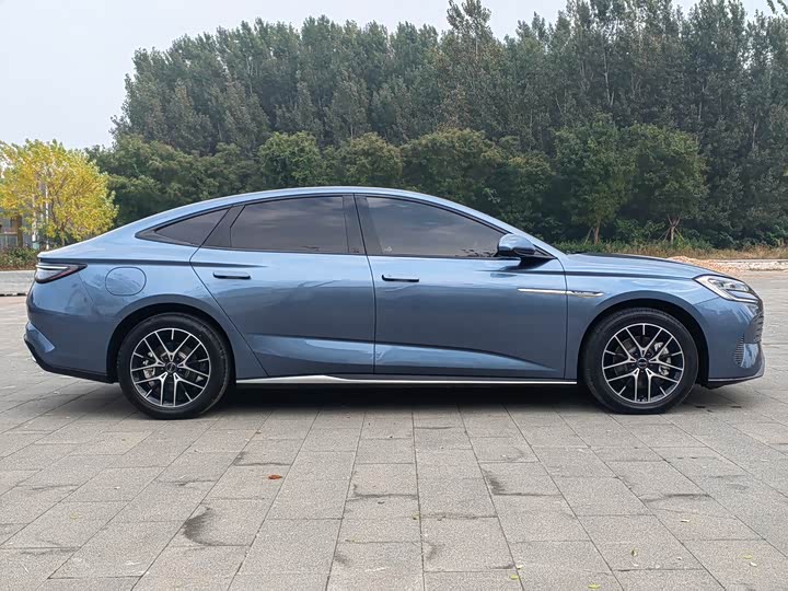 Фото 3 - BYD Seal 07 DM-i Hybrid