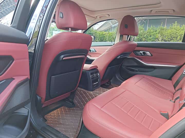 Фото 13 - BMW 3 Series