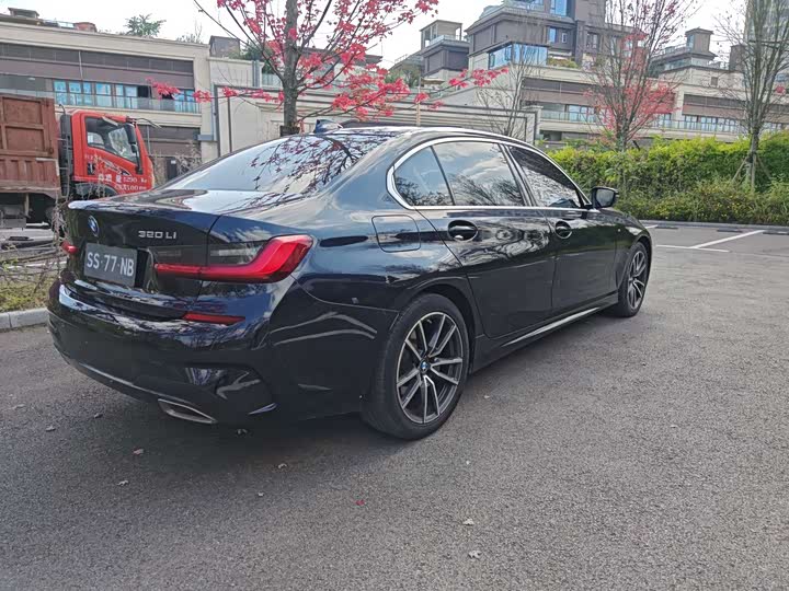 Фото 16 - BMW 3 Series