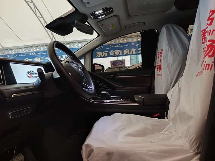 Фото 4 - GAC Trumpchi M8