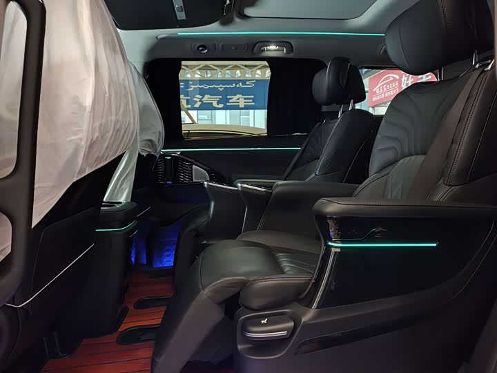 Фото 6 - GAC Trumpchi M8