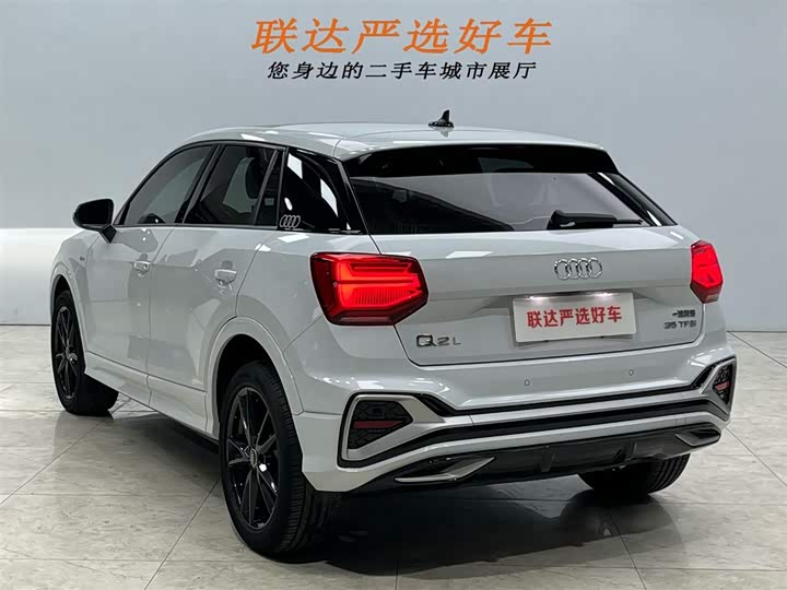 Фото 21 - Audi Q2L