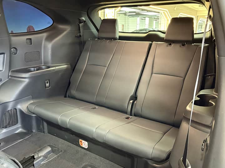 Фото 12 - Toyota Crown Kluger