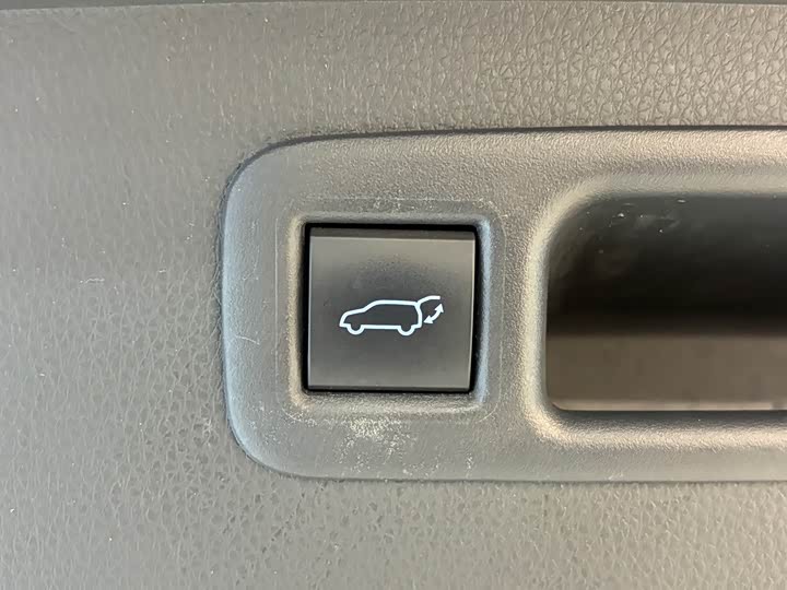 Фото 20 - Toyota Crown Kluger