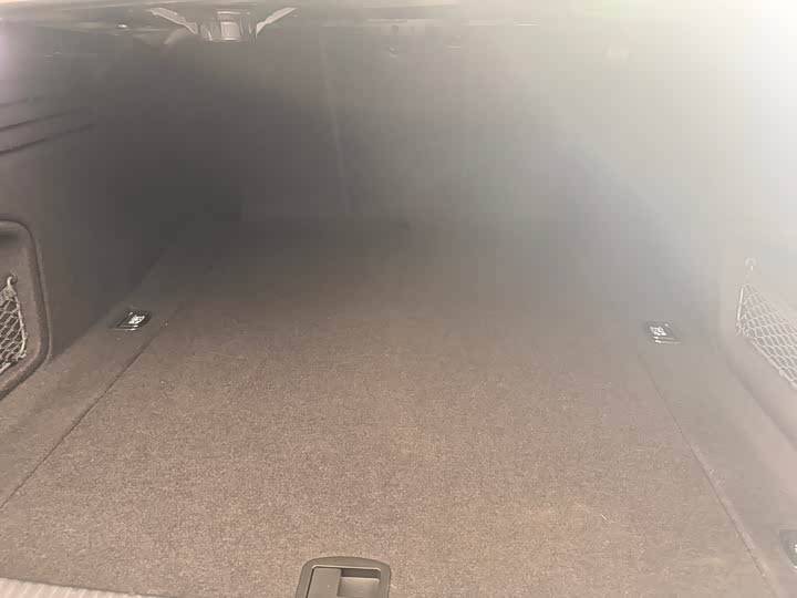 Фото 26 - Audi A4L