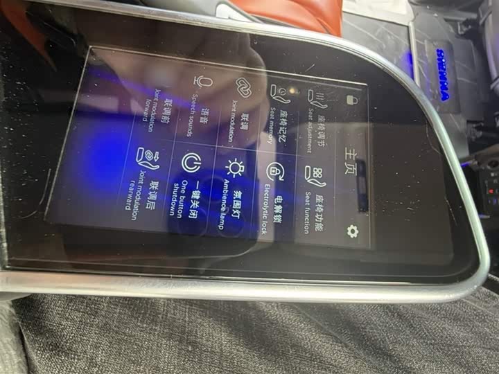 Фото 9 - Toyota Sienna