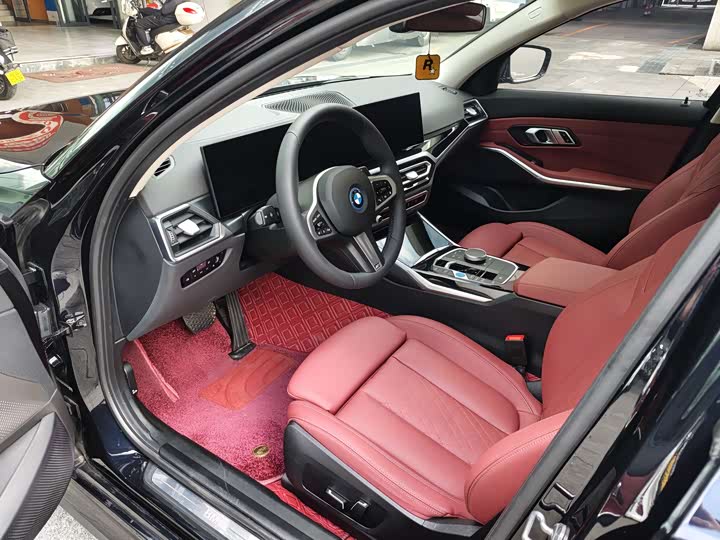 Фото 11 - BMW i3