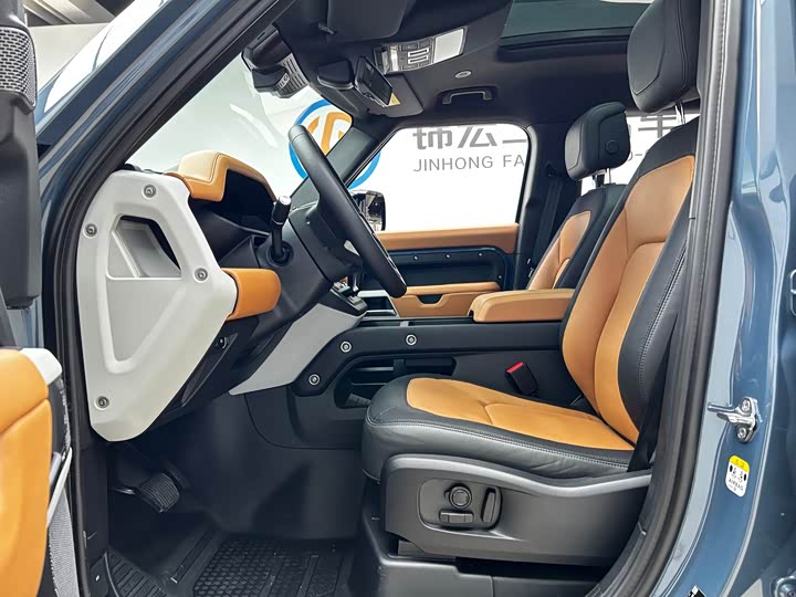 Фото 12 - Land Rover Defender