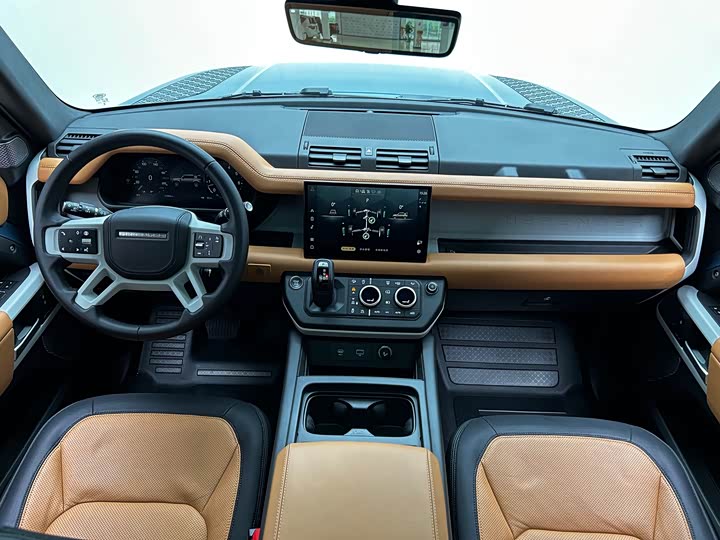 Фото 17 - Land Rover Defender