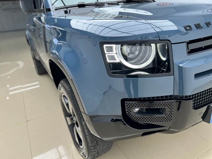 Фото 21 - Land Rover Defender