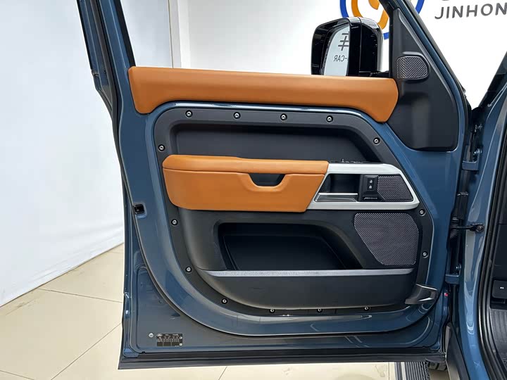 Фото 5 - Land Rover Defender