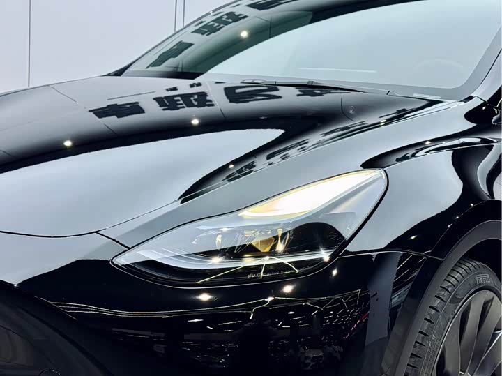 Фото 23 - Tesla Model Y