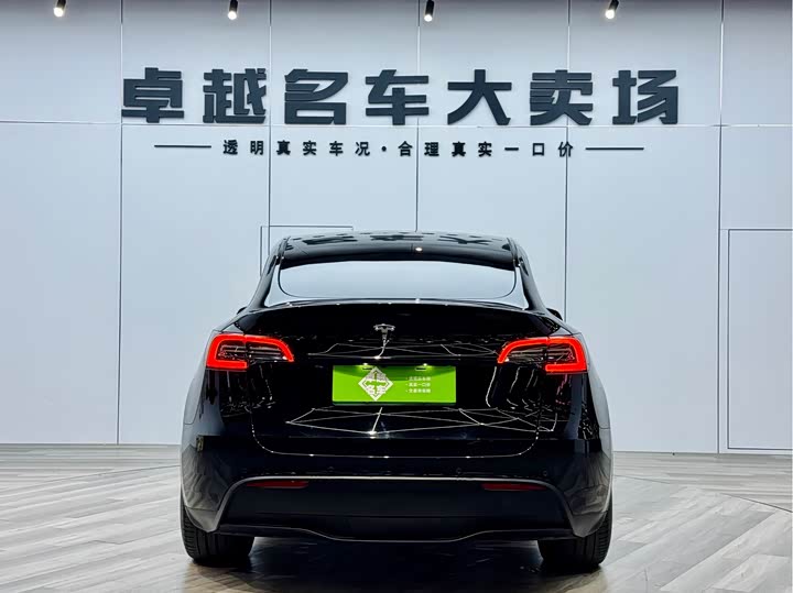 Фото 6 - Tesla Model Y