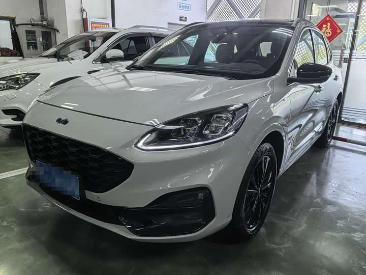 Фото 1 - Ford Escape