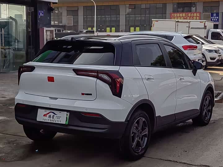 Фото 11 - Geely Geometry E Firefly