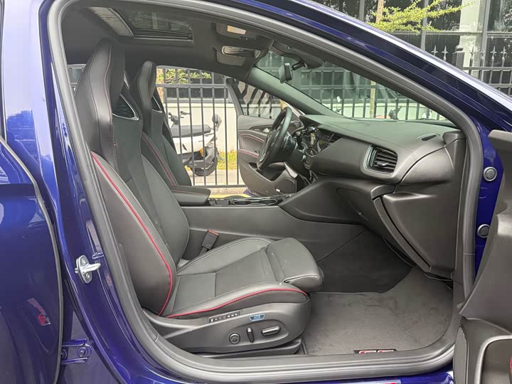 Фото 13 - Buick Regal