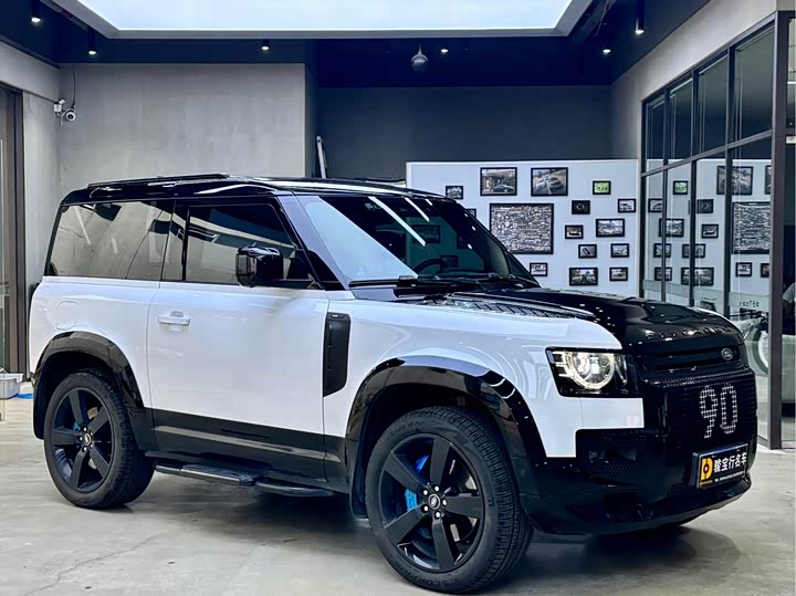 Фото 3 - Land Rover Defender