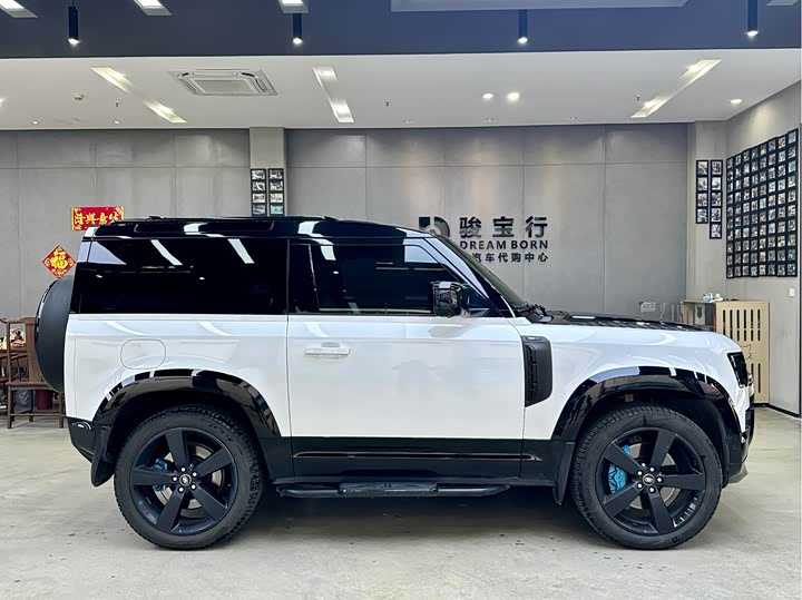 Фото 7 - Land Rover Defender