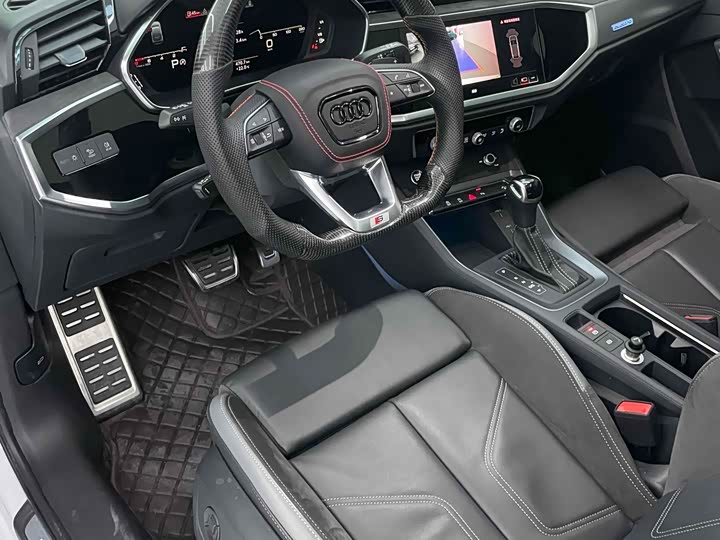 Фото 16 - Audi Q3 Sportback