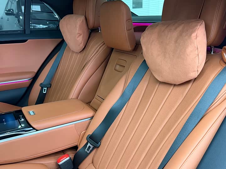 Фото 15 - Mercedes-Benz S-Class