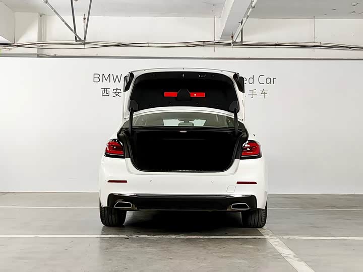 Фото 20 - BMW 5 Series