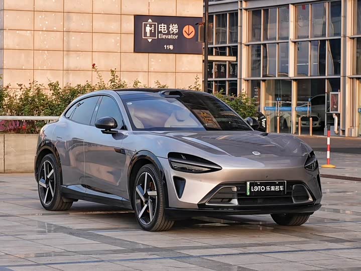 Фото 2 - Xiaomi YU7