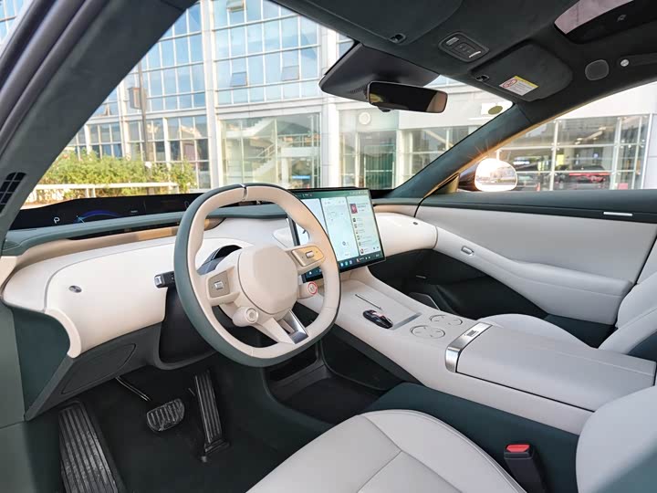 Фото 6 - Xiaomi YU7