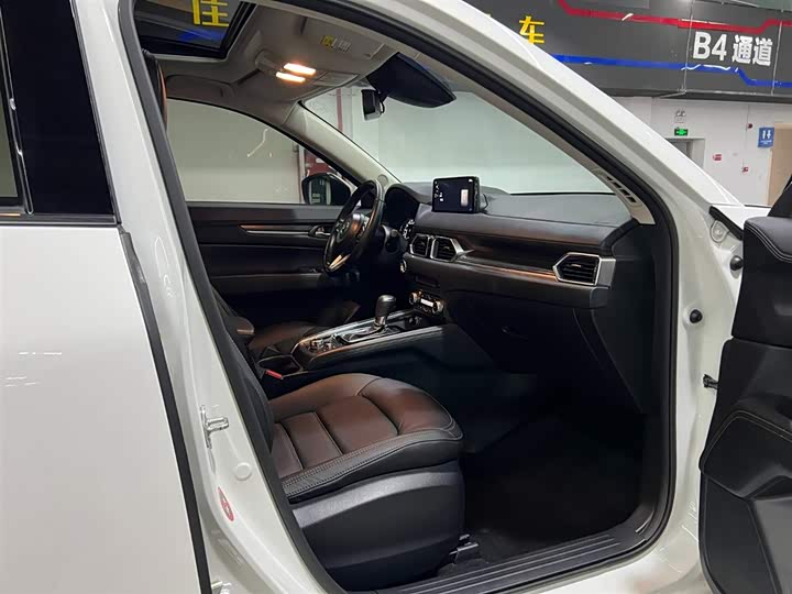 Фото 21 - Mazda CX-5