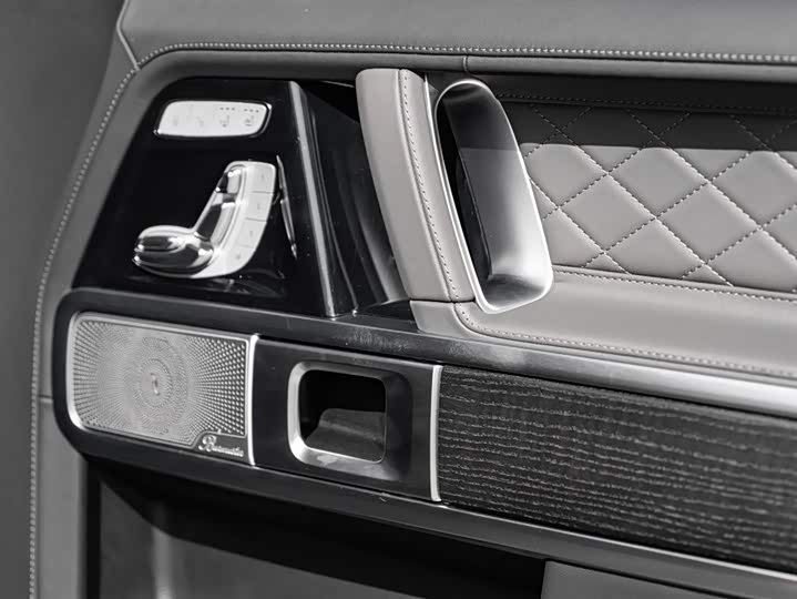 Фото 12 - Mercedes-Benz G-Class