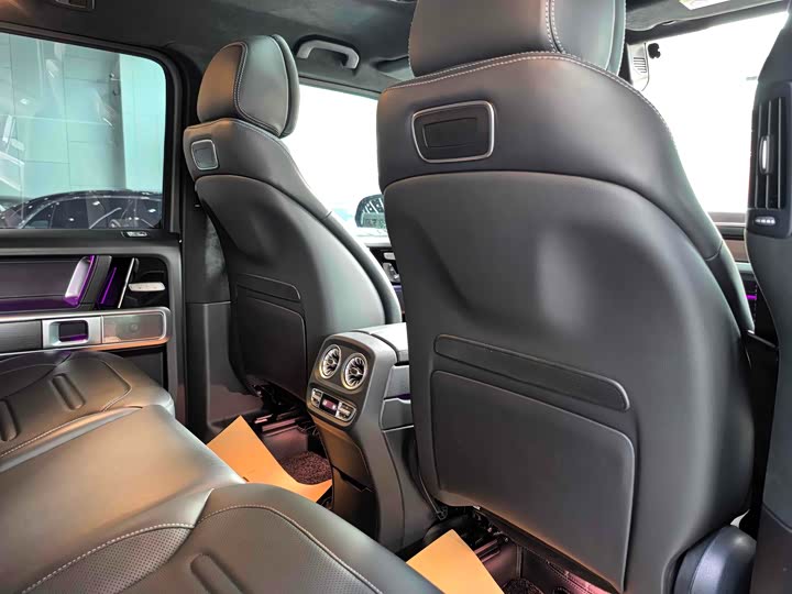 Фото 11 - Mercedes-Benz G-Class