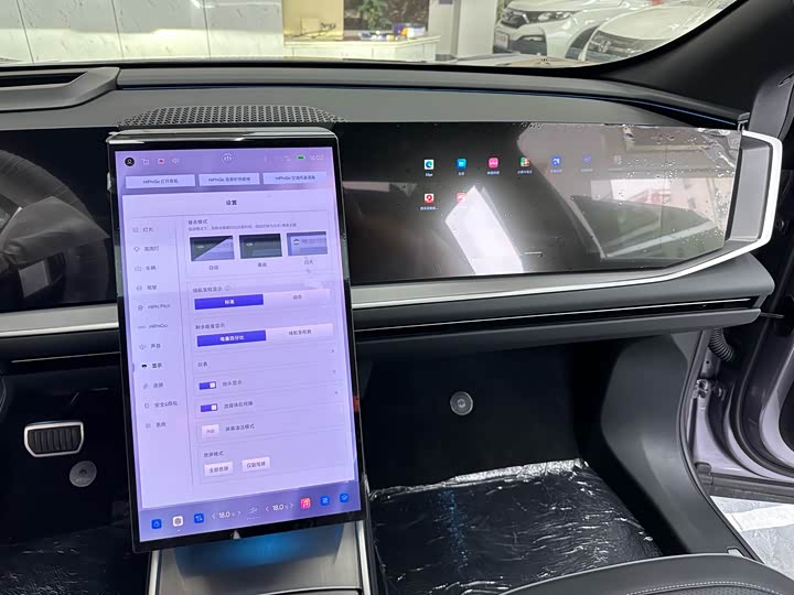 Фото 15 - HiPhi Y