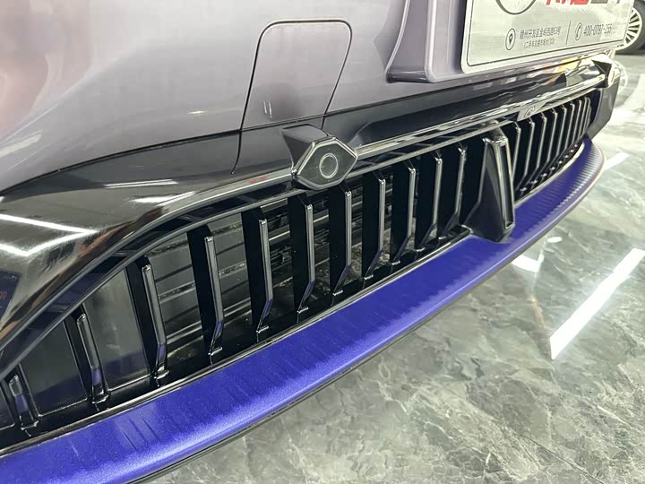 Фото 16 - HiPhi Y