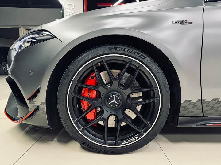 Фото 14 - Mercedes-Benz A-Class AMG