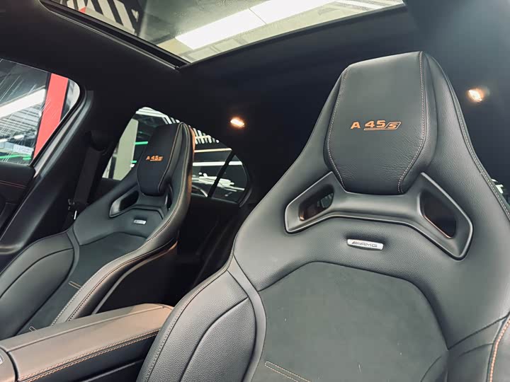 Фото 26 - Mercedes-Benz A-Class AMG