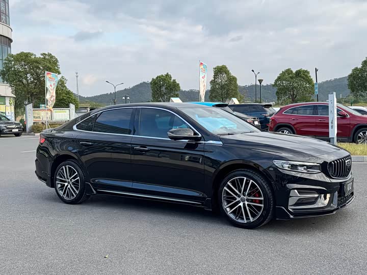 Фото 3 - Geely Preface