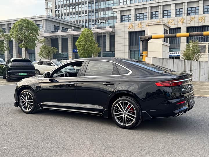 Фото 7 - Geely Preface