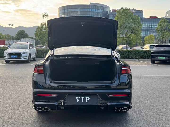 Фото 9 - Geely Preface