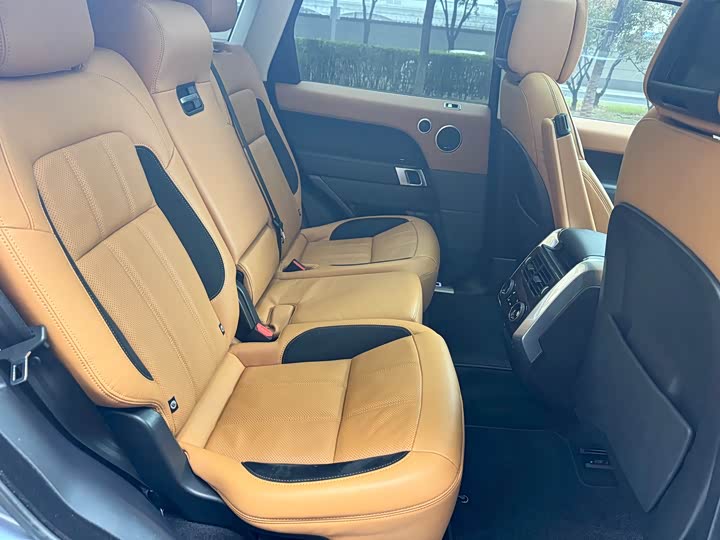 Фото 20 - Land Rover Range Rover Sport