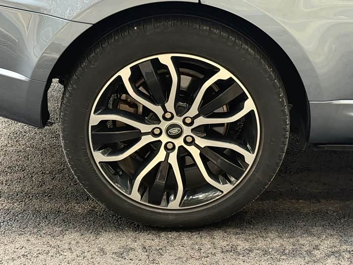 Фото 24 - Land Rover Range Rover Sport